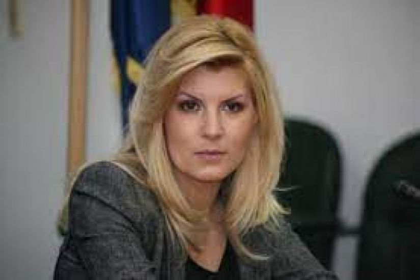 Keçmiş nazir saxlanıldı