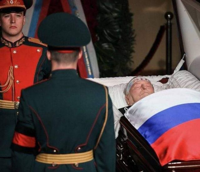 "Bunkerdə Sütunlu zalın surətini düzəltdilər, Putin gəldi kukla ilə vidalaşdı və getdi"