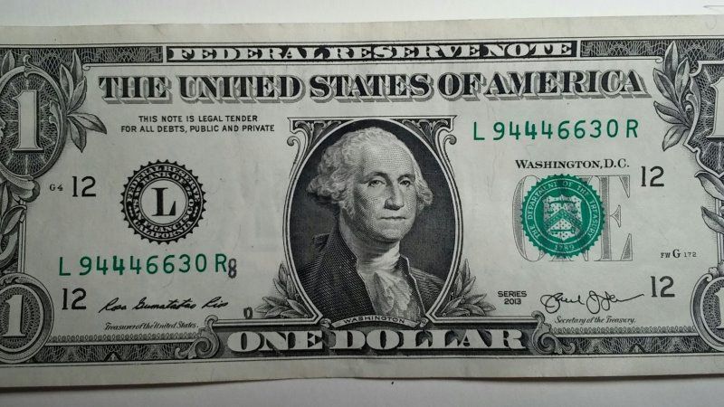Bir dolları baha satmağa çalışanlar həbs edilə bilər -     XƏBƏRDARLIQ