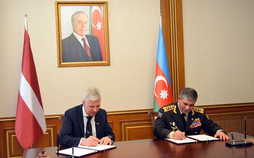 Azərbaycanla Latviya müdafiə sahəsində əməkdaşlıq sazişi imzalandı