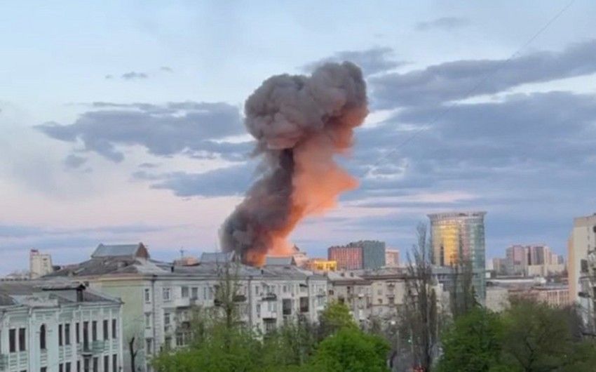 Rusiya Odessa hava limanına raket zərbələri endirib, dağıntılar var