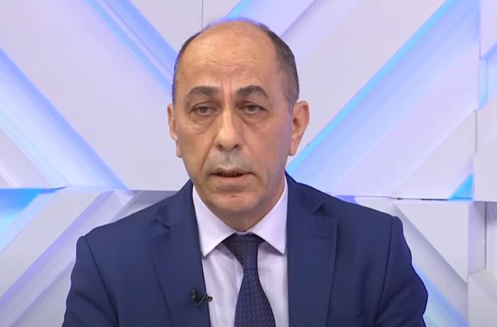 Adil Qeybulla istefa verdi