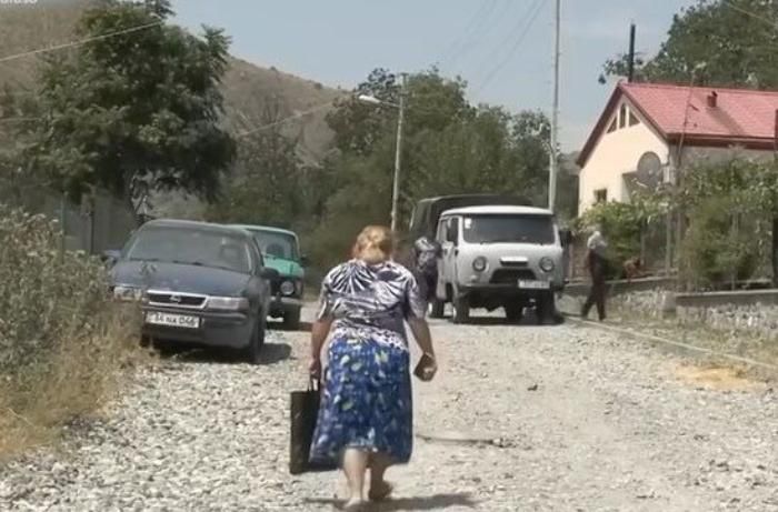 Ermənilər Laçını tərk etməyə başladı -     VİDEO
