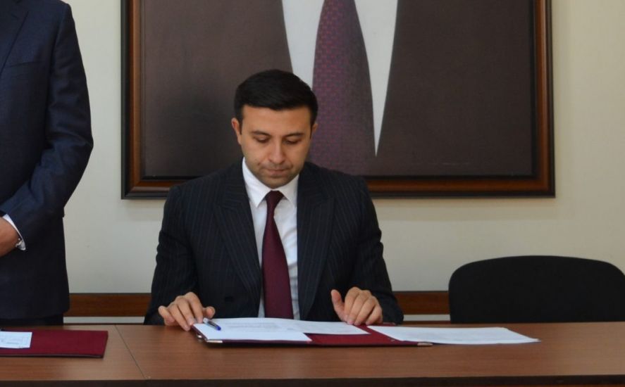 Orxan Mürsəlov kollektivə təqdim olundu