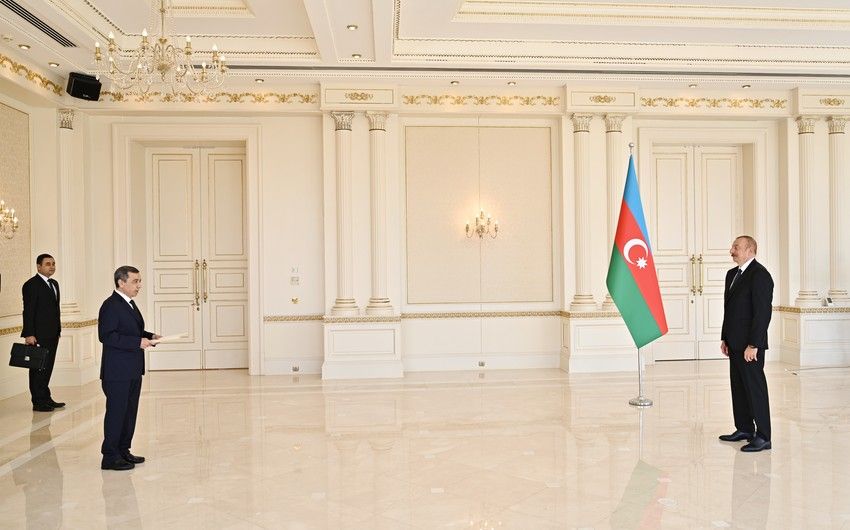 İlham Əliyev Türkmənistanın yeni səfirinin etimadnaməsini qəbul etdi -   YENİLƏNDİ