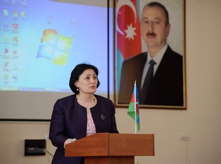 Məlahət İbrahimqızı: “Sülh sazişi imzalanmayınca Azərbaycanda prezident seçkilərinin keçirilməsi düzgün deyil”
