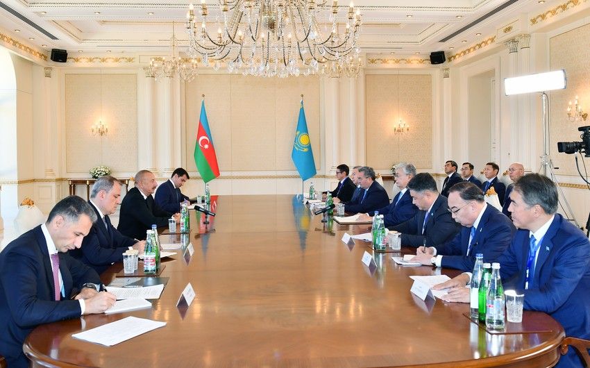 Azərbaycan və Qazaxıstan prezidentlərinin geniş tərkibdə görüşü keçirilib -   YENİLƏNDİ