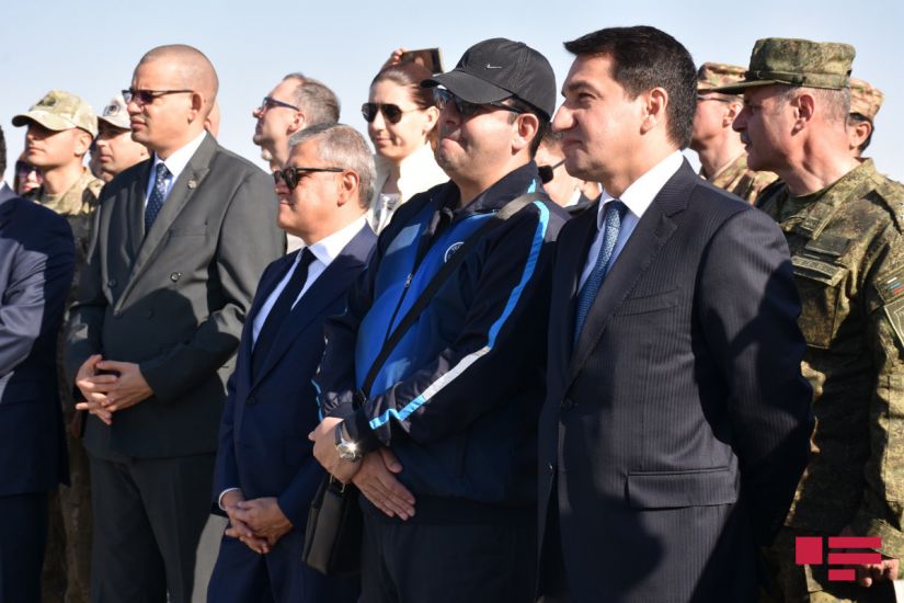 Akkreditə olunmuş diplomatik korpusun nümayəndələri Füzuli şəhərinin köhnə mərkəzində olub