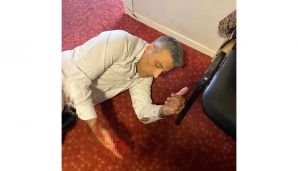 Partiya sədri bıçaqlandı -       FOTO — foto 1