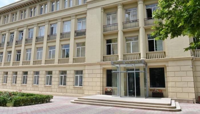 “Məktəblər qadın hamamına dönüb, Elm və Təhsil Nazirliyi yox kimi bir şeydir” –     SƏRT AÇIQLAMA