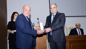 YAP İdarə Heyətinin iclası keçirilib, tədbirlər planı təsdiqləndi — foto 3