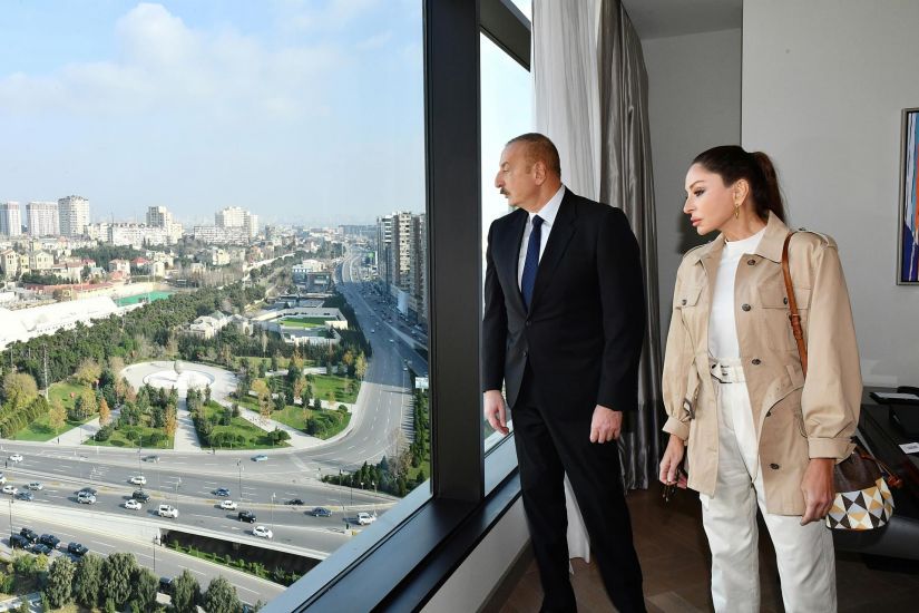 İlham Əliyev və Mehriban Əliyeva “The Ritz-Carlton Baku” otelinin açılışında iştirak etdilər -    YENİLƏNDİ