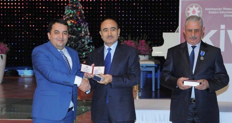 Vasif Talıbovun “media ruporu” və ya “Azərbaycan” qəzetindən növbəti     RƏZALƏT
