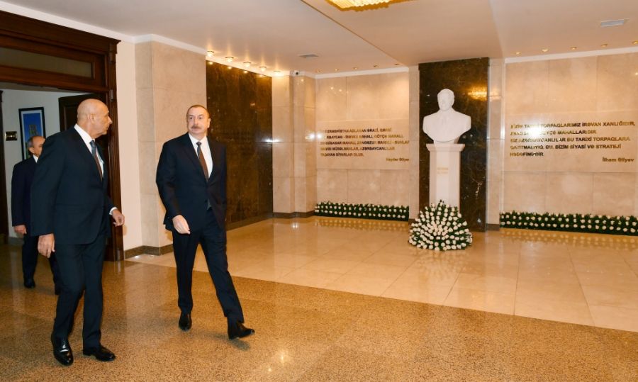 Prezident Qərbi Azərbaycan İcmasının inzibati binasında yaradılan şəraitlə tanış oldu -   FOTOLAR - YENİLƏNDİ - 2