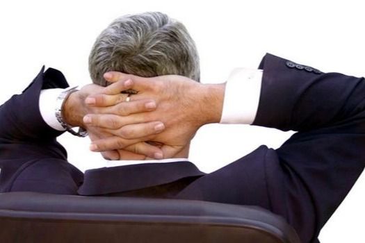 Azərbaycan səfirliyinin sabiq attaşesi 347 min manatı mərc oyunlarına yönəldib
