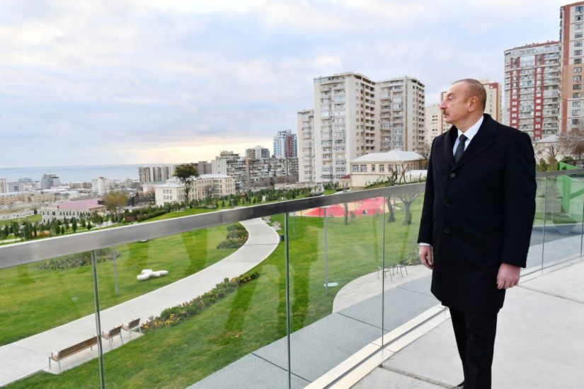 İlham Əliyev Bakıda Mərkəzi Parkın ikinci hissəsinin açılışında iştirak etdi -   YENİLƏNDİ