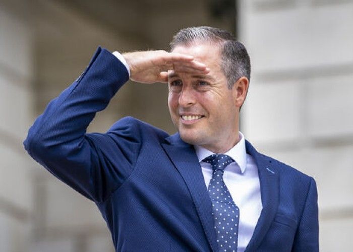 Pol Qiven istefa verdi