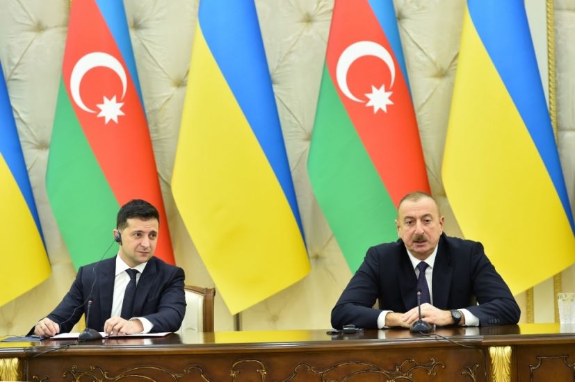 Volodimir Zelenski Prezident İlham Əliyevə zəng etdi