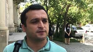 ““Aclığa şükür edin” deyib insanları təsəlli edən din xadimlərinin hamısı lüks həyat yaşayırlar”
