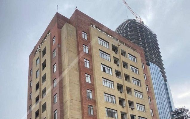 Bakıda 9 mərtəbədən hündür binaların tikintisi dayandırılır