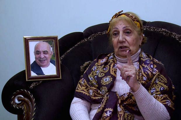 "İçəri girən kimi bütün işıqları söndürüb, telefonu çıxardırdı..." -       Yaşar Nurinin həyat yoldaşı