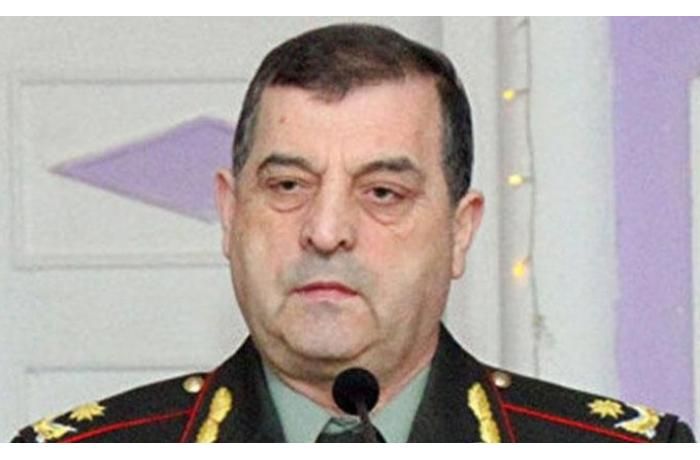 General: "Qardaşım qeyri-yaşayış sahəsi tikir ki, öz balalarını dolandırsın"