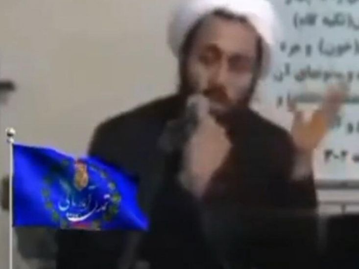 Molladan qadınlarla bağlı tərbiyəsiz moizə -       VİDEO