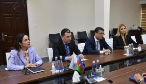 Medianın İnkişafı Agentliyində Mediasiya Şurasının İdarə Heyətinin sədri ilə görüş keçirildi — foto 2
