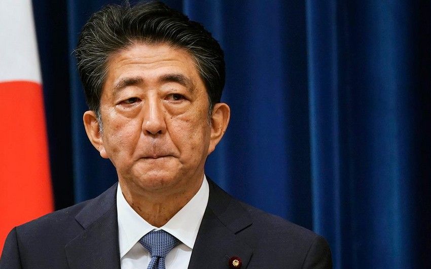 Sindzo Abe vəfat etdi