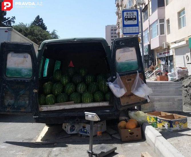 Bakı Nəqliyyat Agentliyinin “bio-smart” dayanacağı:         Qarpız satırlar - FOTO