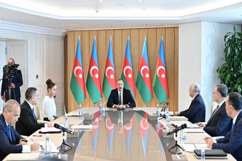 Prezident: “Xəzri əsəndə hamımız sevinməliyik ki, şəhərə təmiz hava gəlir”