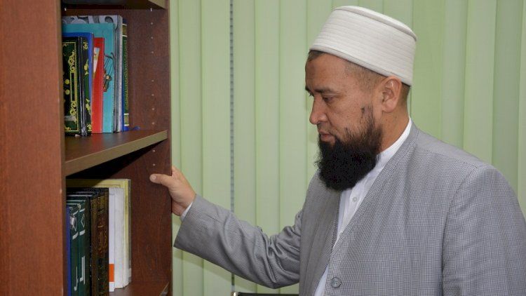 “Qadınlar açıq-saçıq gəzməsəydi, ət bahalanmazdı”