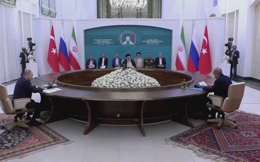 Tehranda Astana üçlüyünün sammiti keçirilib