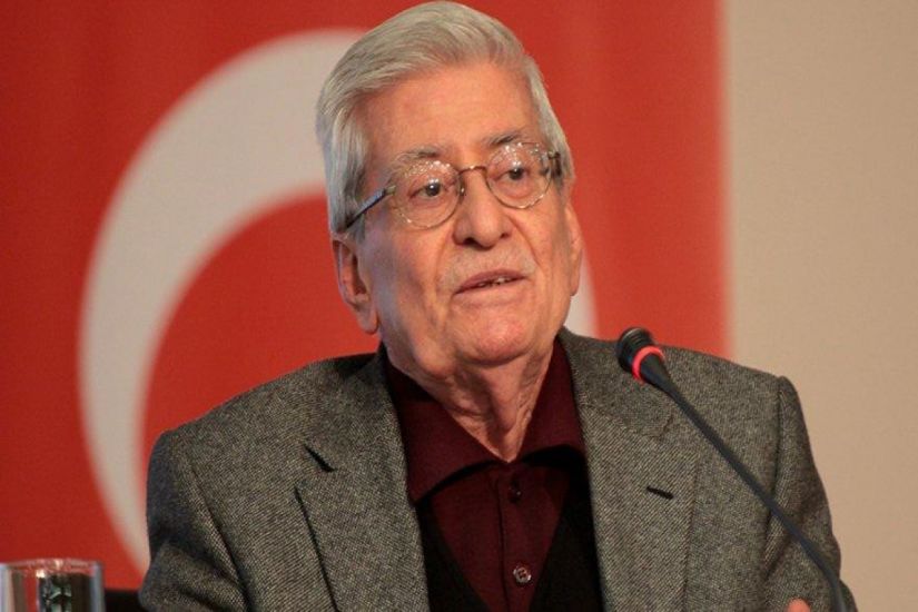 Məşhur yazıçı vəfat etdi