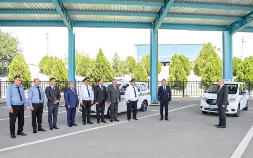Naxçıvana elektrotaksilər gətirildi