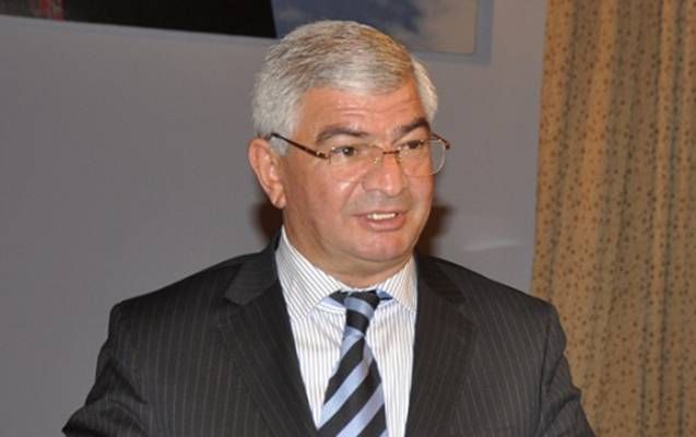 "Mən hazırda gözəl yerlərdən birində dincəlirəm" -     İşdən çıxarılan icra başçısı