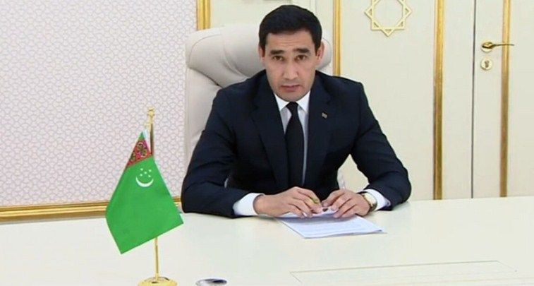 Daxili işlər nazirinə və Dövlət Gömrük Komitəsinin sədrinə töhmət verildi