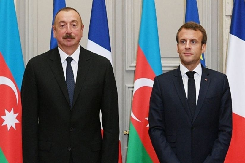Makron İlham Əliyevə niyə zəng edib?