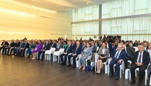 “Azərbaycan Respublikasının tarixi (1991-2021-ci illər)” kitabının təqdimat mərasimi keçirilib -       FOTO — foto 2