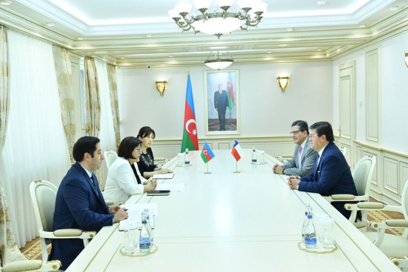 Sahibə Qafarova Çilinin ölkəmizdəki səfiri ilə görüşdü
