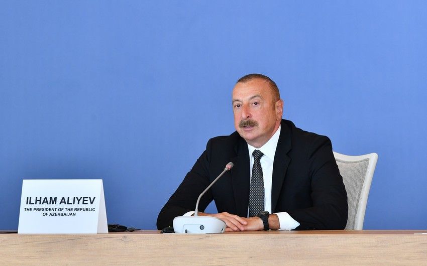 “Ermənistan Qarabağdakı ermənilər üçün status tələb etsə, Azərbaycan nə üçün Qərbi Zəngəzurdan olan azərbaycanlılar üçün status tələb etməsin?” -     Prezident