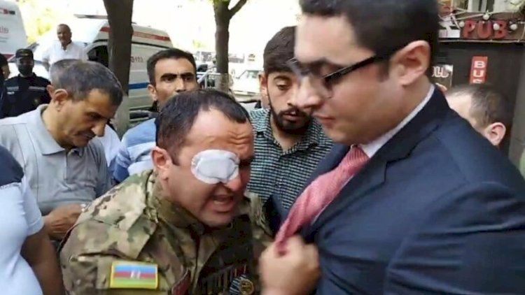 Nazir müavinləri Fazil Talıbovun yaxasından yapışan qazini     BELƏ CƏZALANDIRDI