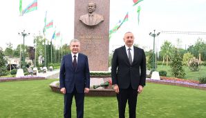 İlham Əliyev və Şavkat Mirziyoyev Daşkənddə Heydər Əliyev Meydanının açılışını ediblər -   YENİLƏNDİ 2 - FOTOLAR — foto 1