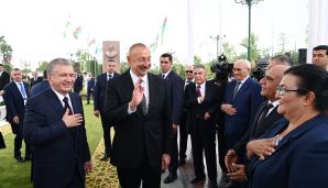 İlham Əliyev və Şavkat Mirziyoyev Daşkənddə Heydər Əliyev Meydanının açılışını ediblər -   YENİLƏNDİ 2 - FOTOLAR — foto 2