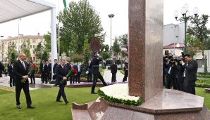 İlham Əliyev və Şavkat Mirziyoyev Daşkənddə Heydər Əliyev Meydanının açılışını ediblər -   YENİLƏNDİ 2 - FOTOLAR — foto 4
