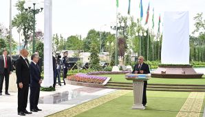 İlham Əliyev və Şavkat Mirziyoyev Daşkənddə Heydər Əliyev Meydanının açılışını ediblər -   YENİLƏNDİ 2 - FOTOLAR — foto 5