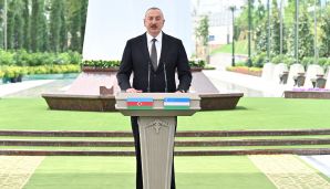 İlham Əliyev və Şavkat Mirziyoyev Daşkənddə Heydər Əliyev Meydanının açılışını ediblər -   YENİLƏNDİ 2 - FOTOLAR — foto 8