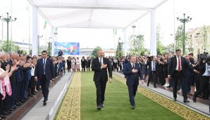 İlham Əliyev və Şavkat Mirziyoyev Daşkənddə Heydər Əliyev Meydanının açılışını ediblər -   YENİLƏNDİ 2 - FOTOLAR — foto 9