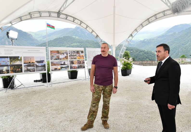 Azərbaycan Prezidentinə Kəlbəcərin baş planı təqdim edilib