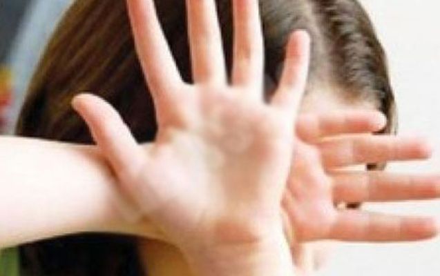 44 yaşlı kişi 17 yaşlı qızı zorladı